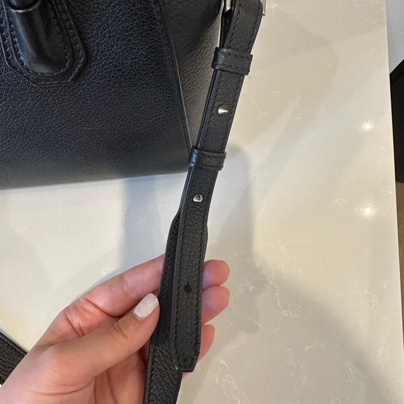 Authentic black mini Givenchy antigona with crossbody strap - Picture 5 of 7